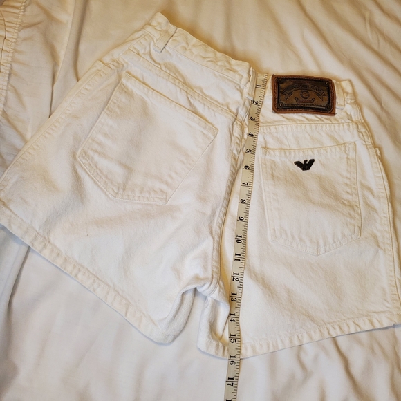 Giorgio Armani Jeans Vintage Shorts, White, Size 12 - Picture 10 of 13